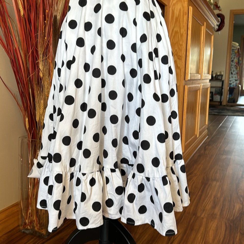 Hearts & Roses Retro Clothing - Picture 3 of 9